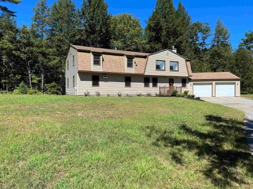44 Meadowbrook Dr, Barrington, NH 03825-7111