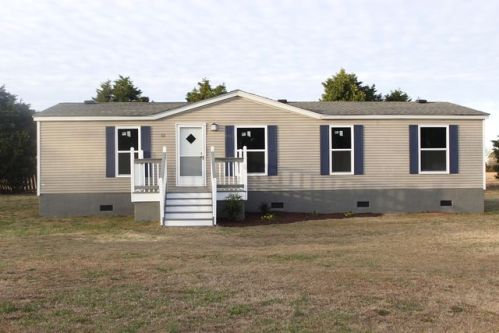 111 Kathis Ct, Aydlett, NC 27916-9600