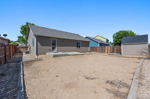 2115 Settlers Dr, Milliken CO 80543-3240 exterior