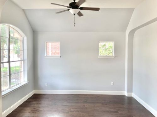 3009 Centennial Olympic Park, Austin TX  78732-2099 exterior