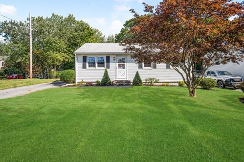 144 Harrop Ave, Warwick, RI 02886-7216