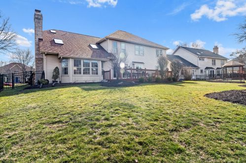 2468 Rio Grande Cir, Naperville, IL 60565-3364