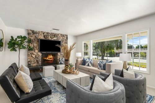 1191 Skyline Dr, Santa Ana CA 92705-3217 exterior