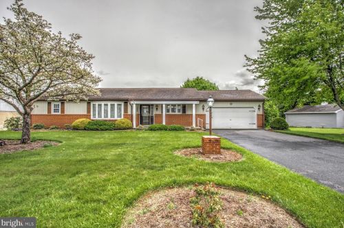 45 Snyder Ln, Ephrata, PA 17522-9101