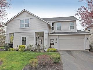 2375 Ashton Way, Beaverton, OR 97124-3138