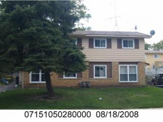 211 Grissom Ln, Hoffman Estates IL  60169-1848 exterior