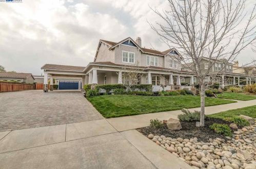 3051 Bertolli Dr, Livermore, CA 94550-9695