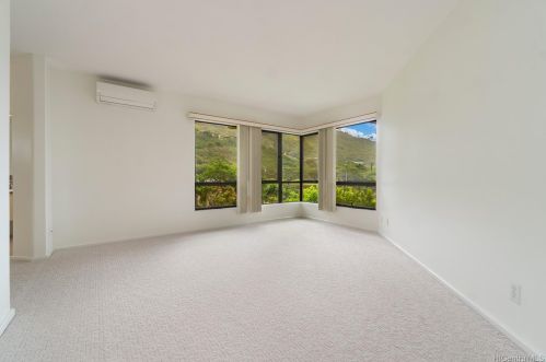 859 Hao St, Honolulu HI  96821-1620 exterior