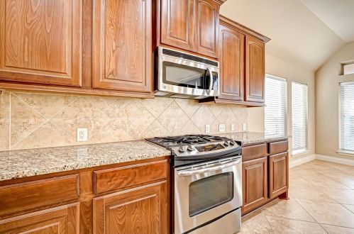 1813 Callaway Cove Ct, Richmond TX 77471-6664 exterior