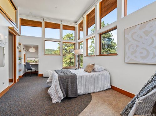 807 Timber Ln, Boulder CO  80304-0487 exterior