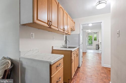 7803 Lockney Ave, Silver Spring MD 20912-7303 exterior