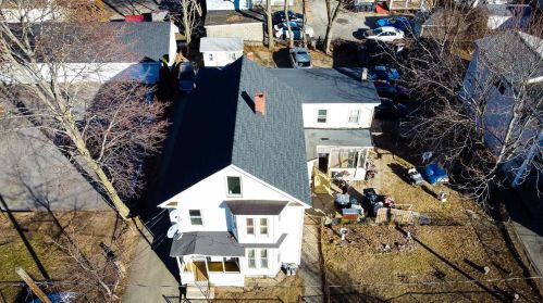 16 Holmes St, Nashua, NH 03060-3400