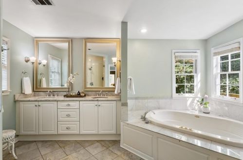 4045 Arden Way, Atlanta GA  30342-3954 exterior