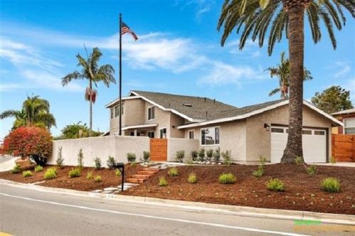 1716 Soto St, Oceanside, CA 92054-5542