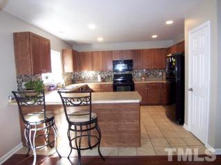 2036 Remington Oaks Cir, Cary NC  27519-8744 exterior
