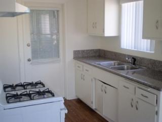 143 Verdugo Rd, Glendale CA  91206-3911 exterior