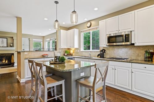 470 Muirfield Ln, Bannockburn IL  60015-3880 exterior