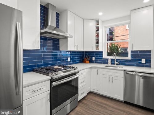 2517 Juniper St, Philadelphia PA  19148-4321 exterior