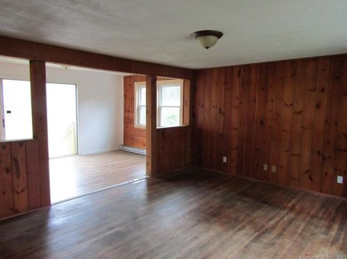 10 Crystal Rd, North Windham CT  06256-1013 exterior