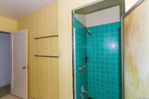 1029 Makaiwa St, Honolulu HI  96816-5403 exterior