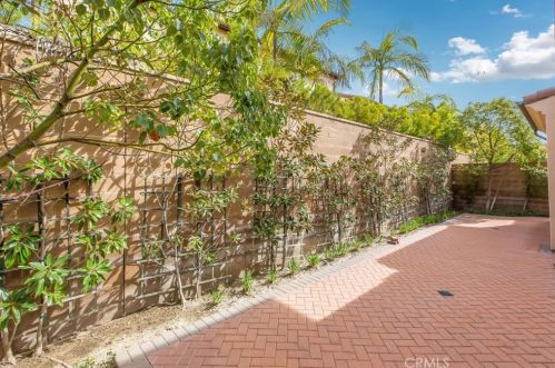81 Kimbal, Irvine CA  92620 exterior