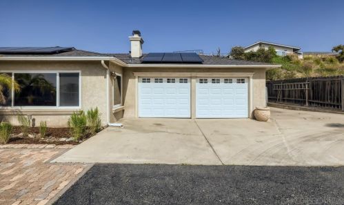 9227 Westhill Rd, Lakeside, CA 92040-3634