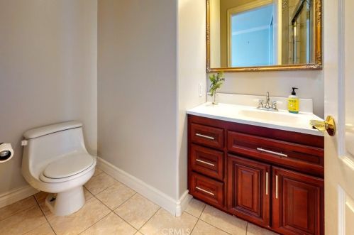 11832 Cir Dr, Whittier CA 90601-2352 exterior