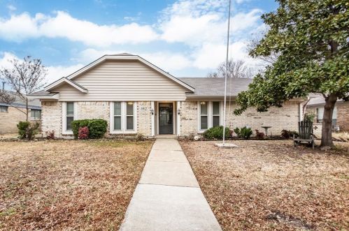 1617 Rocky Point Dr, Lewisville, TX 75077-2102