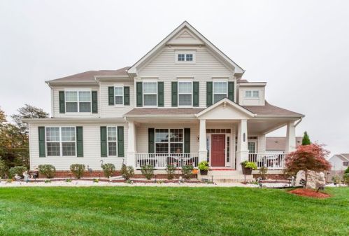 5205 Aetna Springs Rd, Woodbridge, VA 22193-4852