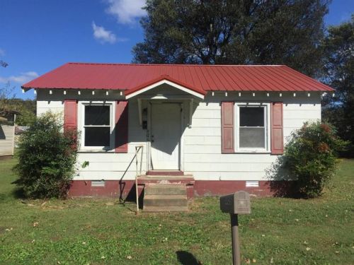 405 Joe St, Waverly, TN 37185-1713