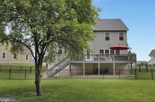 463 Deerfield Village Dr, Shepherdstown WV  25443 exterior