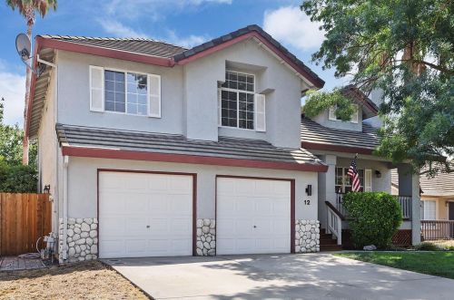 12 White Stone Ct, Elk Grove, CA 95758-6315