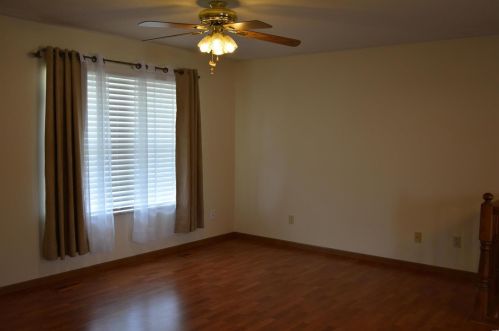 255 Shellbark Dr, Old Alexandria, MO 63379-3308