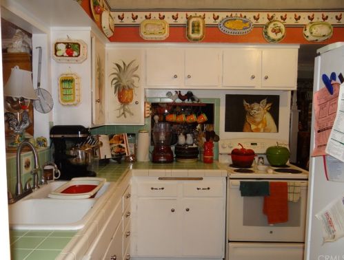 1528 Rosehill Dr, Riverside CA  92507-0614 exterior