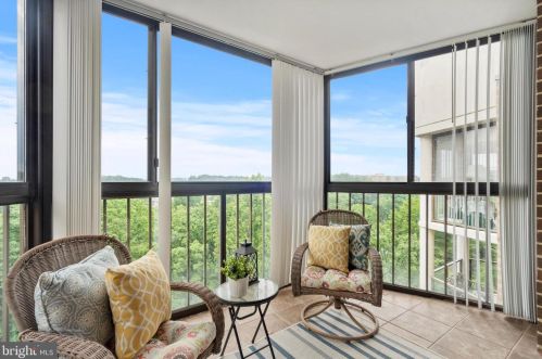 15107 Interlachen Dr, Silver Spring MD 20906-5625 exterior