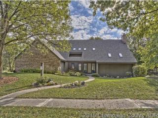 2004 Bentbrook Dr, Champaign, IL 61822-9204