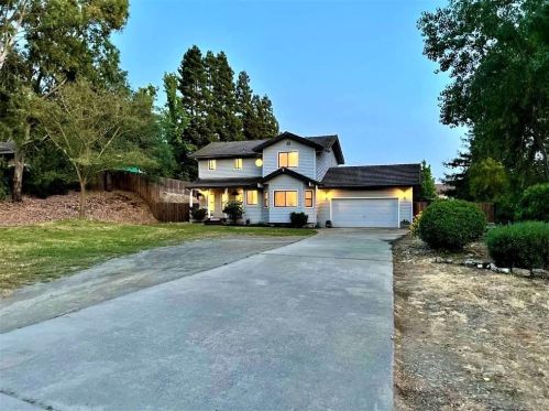 2566 Blackbart Dr, Valley Springs, CA 95252-9213