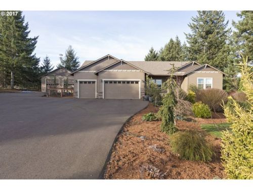 23561 Day Hill Rd, Estacada, OR 97023-7419