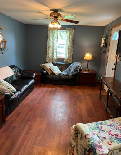 2710 40 St, Hammond IN 46322-2731 exterior