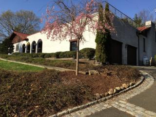 48 Tower Ln, Huntington CT  06484-3553 exterior