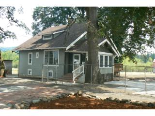 3403 252nd Ave, Camas, WA 98607-7004