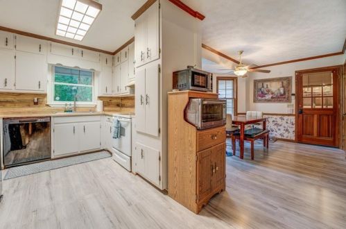 571 Goode Rd, Conyers GA  30094-3224 exterior