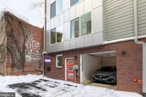 1323 17th St, Philadelphia, PA 19121-5041