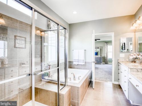 395 Lord Fairfax St, Charles Town WV 25414-2529 exterior