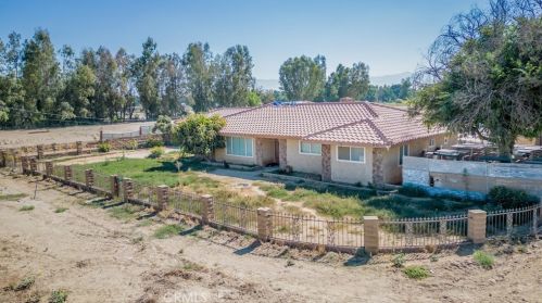 11273 Alder Ave, Bloomington, CA 92316-3053