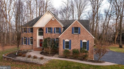 63 Sutton Farm Rd, Flemington, NJ 08822-2725