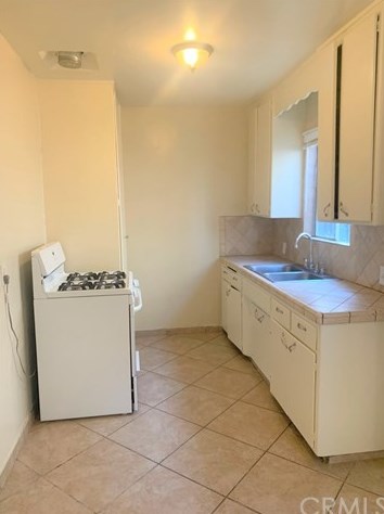319 Rose St, Anaheim CA  92805-2034 exterior