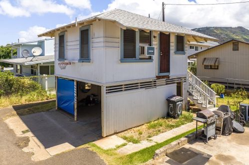 1346 10 Ave, Honolulu HI  96816-2908 exterior