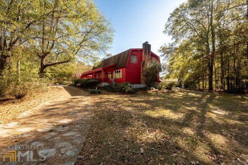 361 Ozora Rd, Loganville, GA 30052-2164