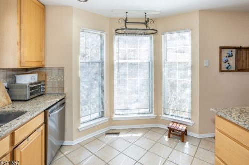 14 Green Heron Dr, Hackettstown NJ  07840-3328 exterior